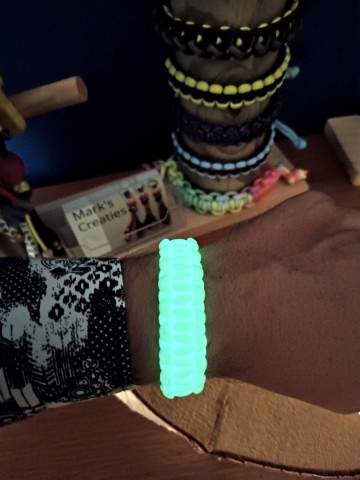 Armband glow